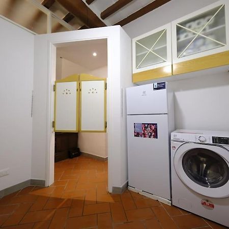 Costasangiorgio 2Bdr 2Bth Apartment Флоренция Екстериор снимка