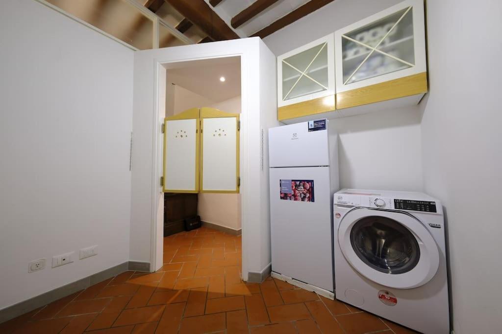 Costasangiorgio 2Bdr 2Bth Apartment Флоренция Екстериор снимка