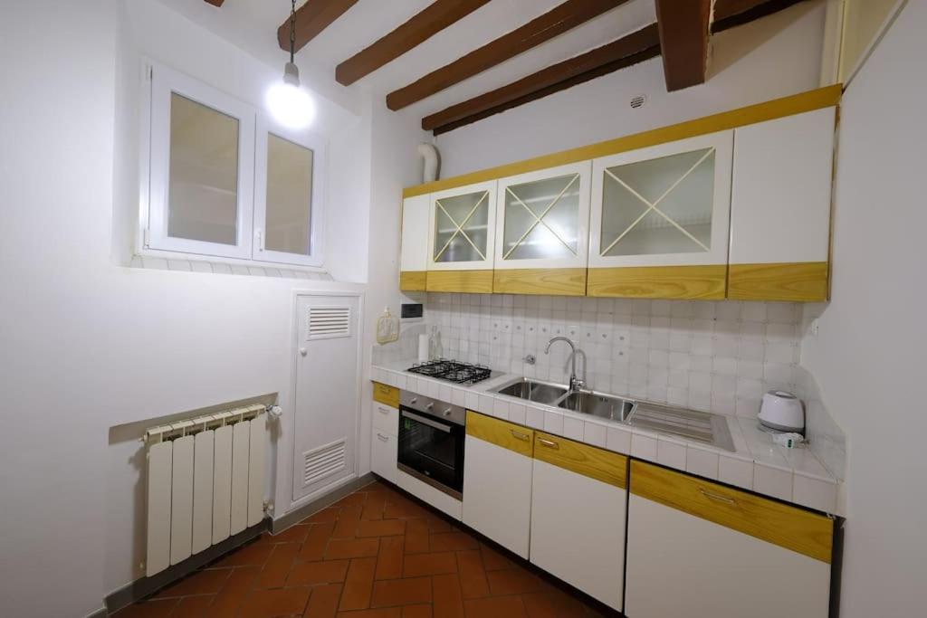 Costasangiorgio 2Bdr 2Bth Apartment Флоренция Екстериор снимка