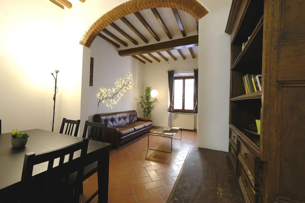 Costasangiorgio 2Bdr 2Bth Apartment Флоренция Екстериор снимка